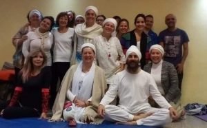 Facilitando MASTERCLASS KUNDALINI YOGA Y MEDITACION. Caleta Olivia 2018